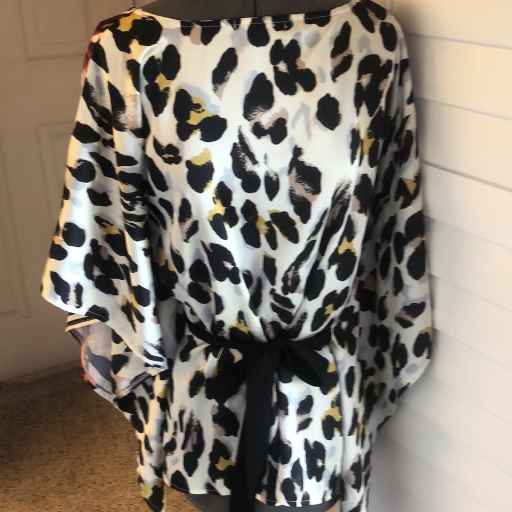 Blouse - Picture 2 of 2